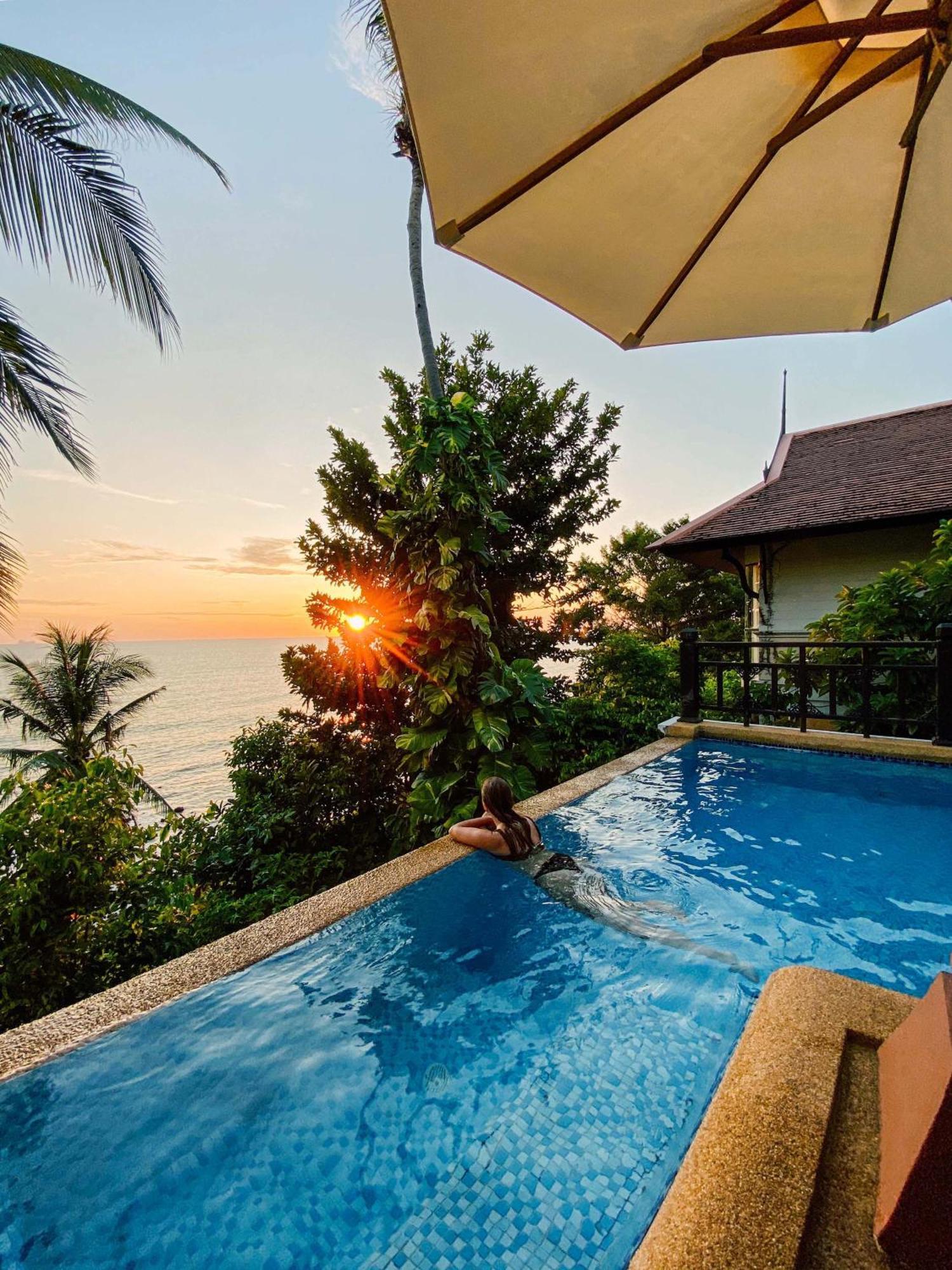 Sunset Pool Villa