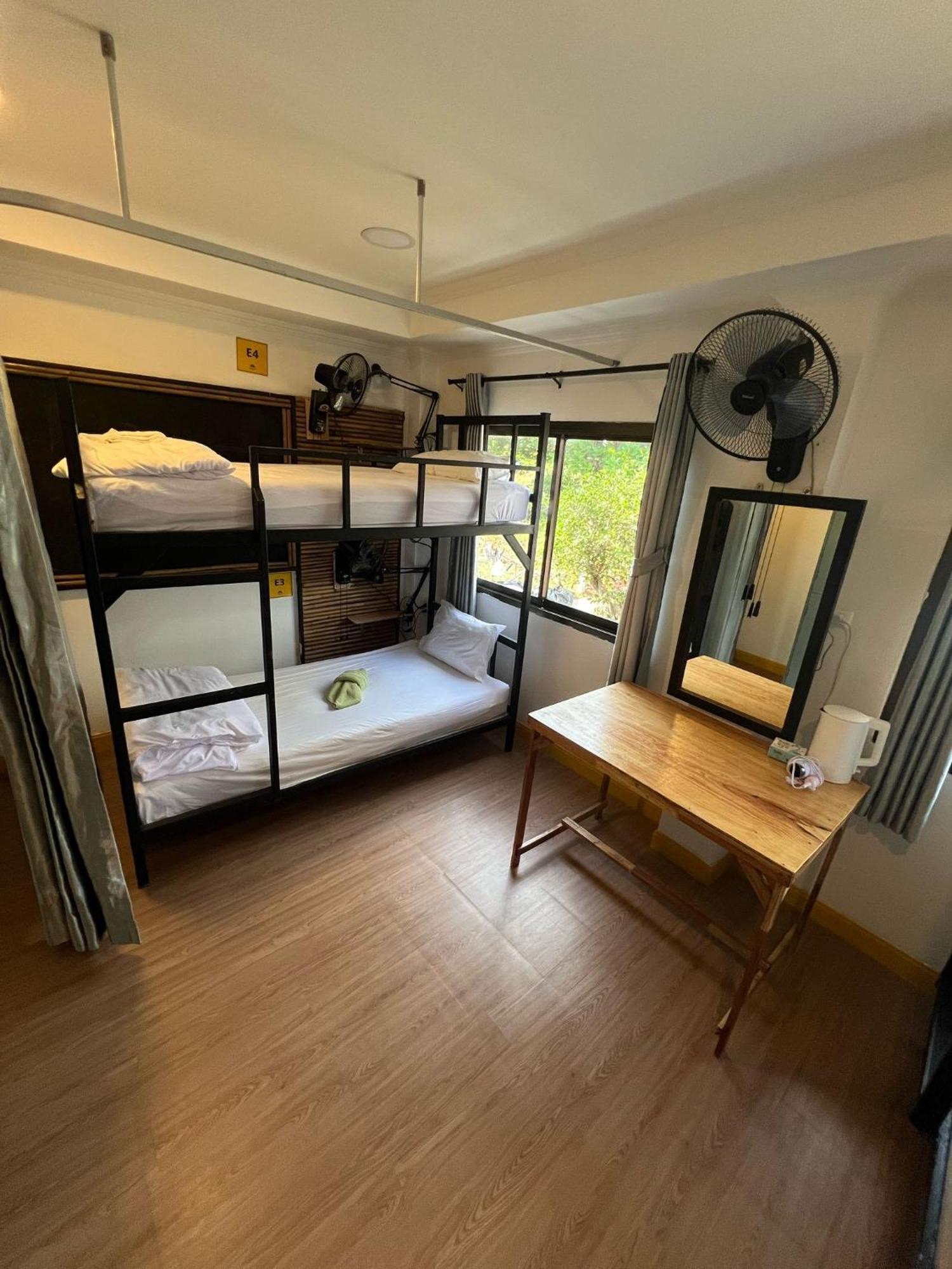 Eenpersoonsbed in Slaapzaal met 4 Bedden
